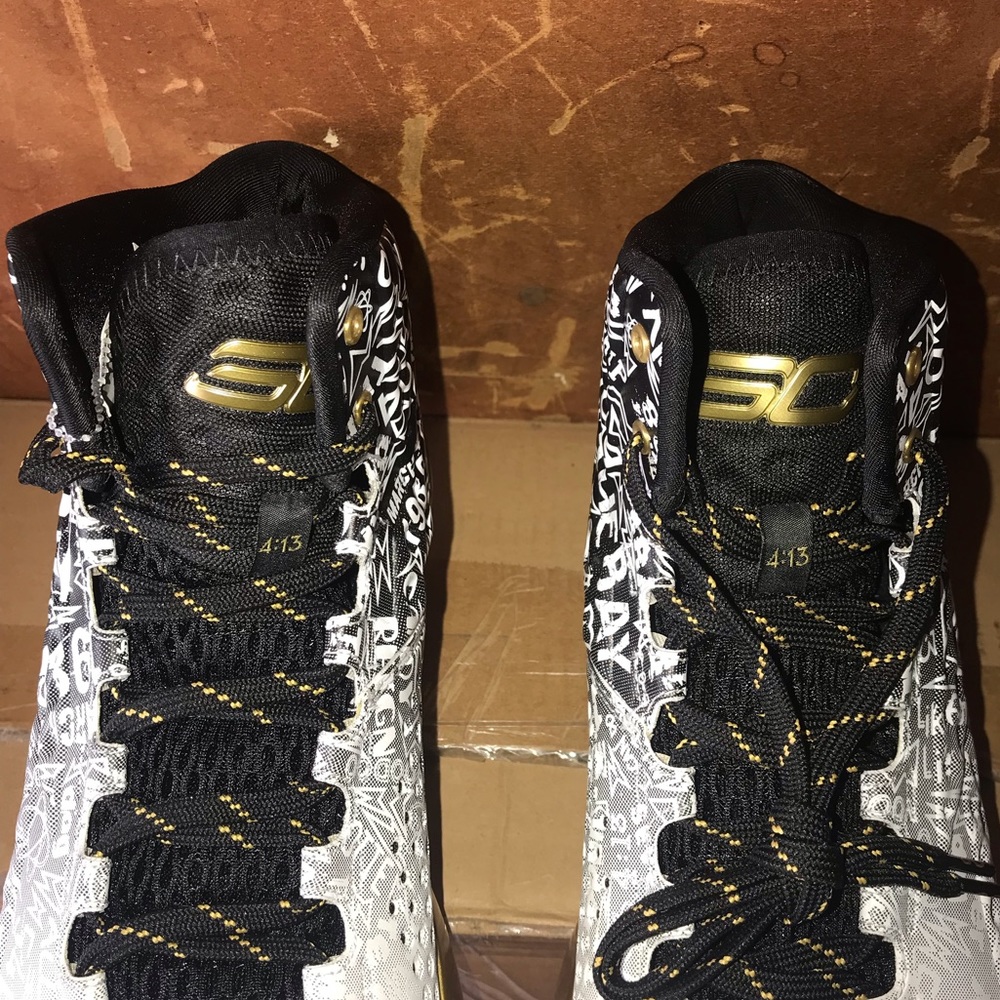 Under Armour Men Steph Curry 1 B2B Basketball Shoe - Picture 4 of 7